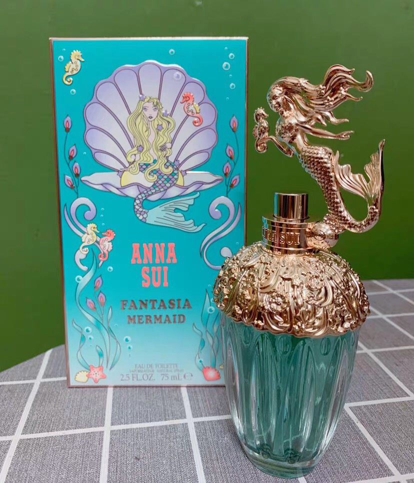 到货啦～ 安娜苏美人鱼香水 超级好看超级美 味道也很好闻!有