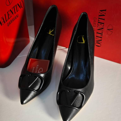 THE OUTNET 港站：Valentino Garavani 潮奢新春大促 英式刺绣双罗纹迷你连衣裙HK$8008