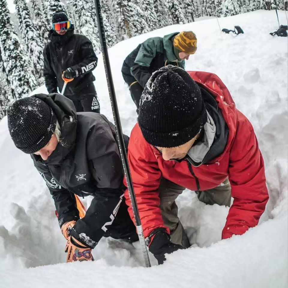 Farfetch 发发奇：Arc'teryx 始祖鸟热卖专区 入手 Beta 冲锋衣