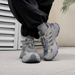 adidas Shadow Fever 运动鞋