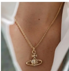 Vivienne Westwood  金色 Mayfair 浅浮雕项链