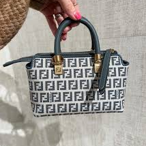 Fendi 提花波士顿包