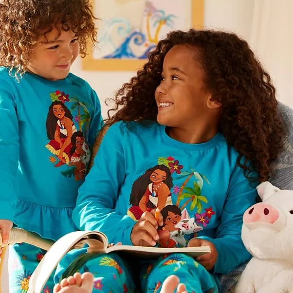 Disney Store UK：儿童服饰、玩偶等热卖 米妮老鼠儿童滚轮行李箱£30