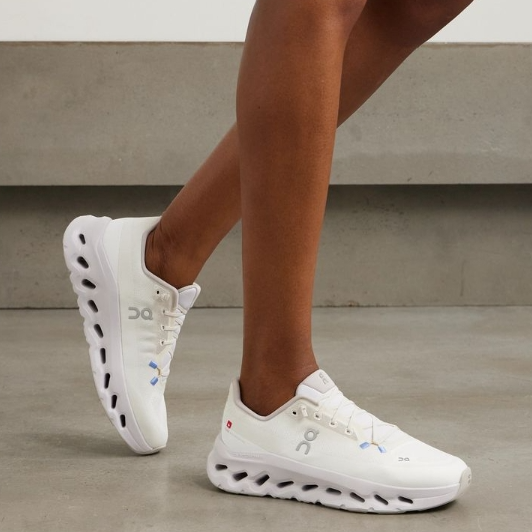 SSENSE：ON 昂跑运动鞋热卖 Cloudflash 女士运动鞋$85