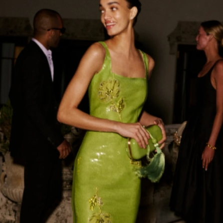 Neiman Marcus：纪念日满减大促 王心凌同款T恤$200 刘亦菲同款手提包$945