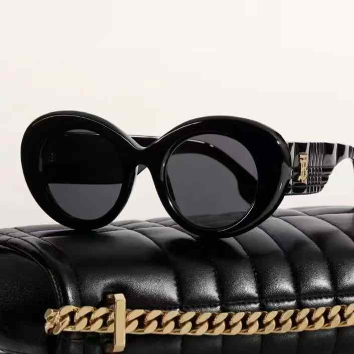 Burberry 黑色圆框墨镜