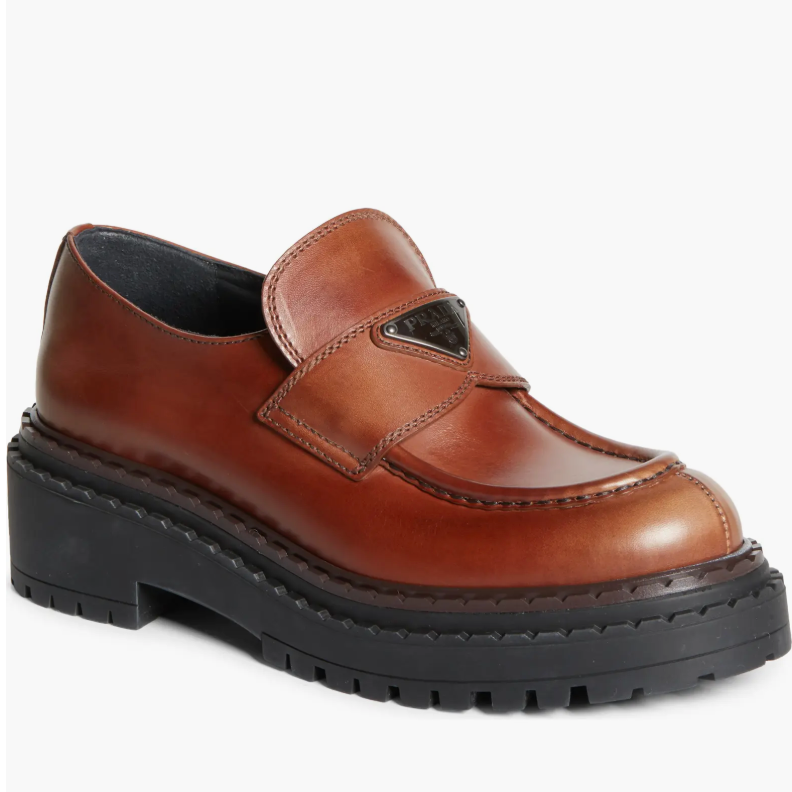 Prada 棕色厚底乐福鞋