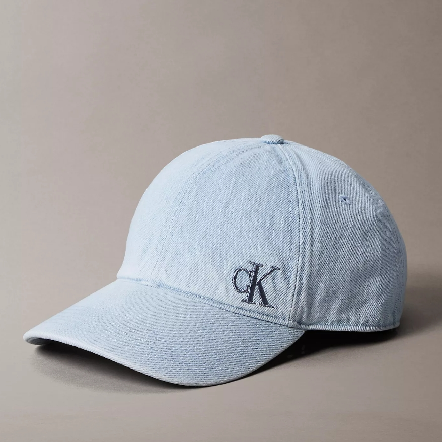 Calvin Klein 水洗牛仔徽标棒球帽