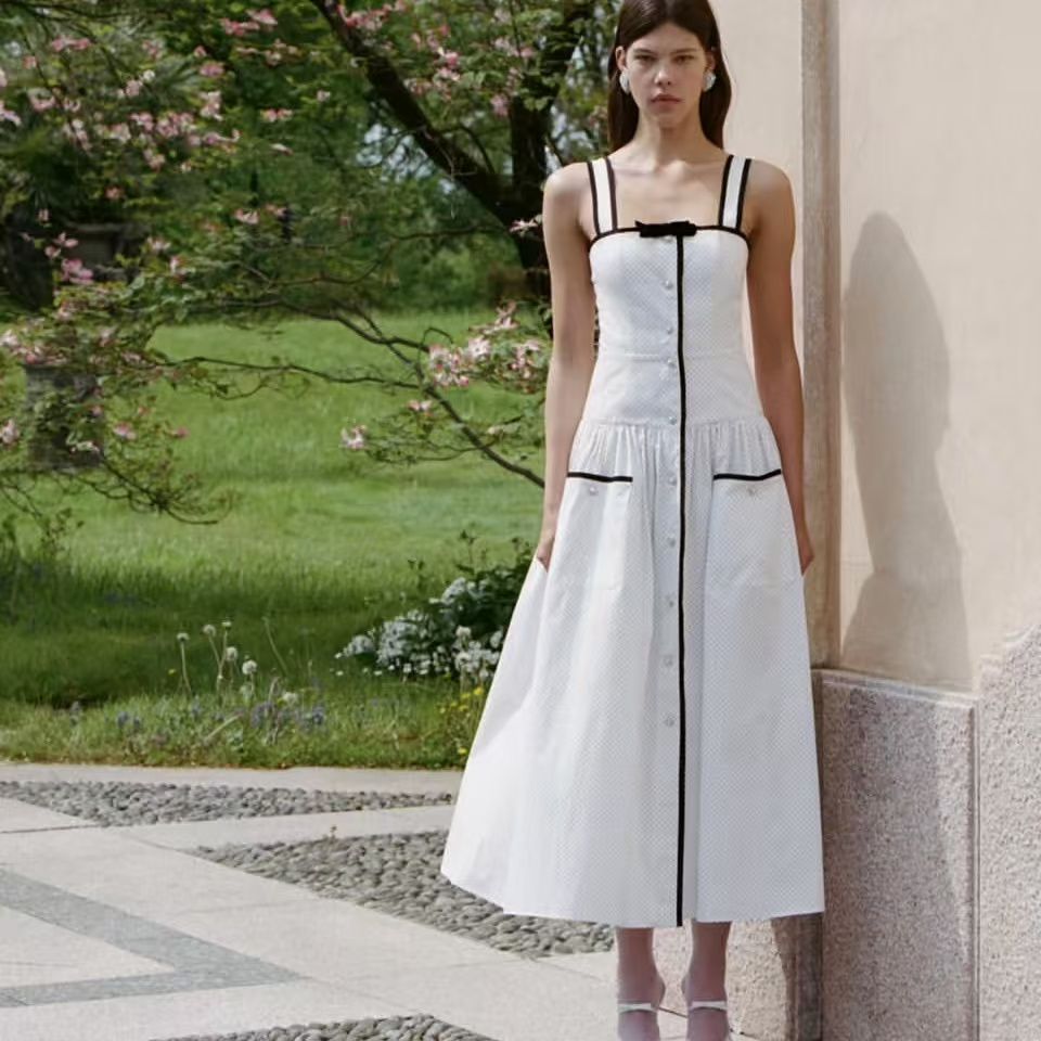 NET-A-PORTER 英国站：Alessandra Rich 全新优雅胶囊系列独家上线