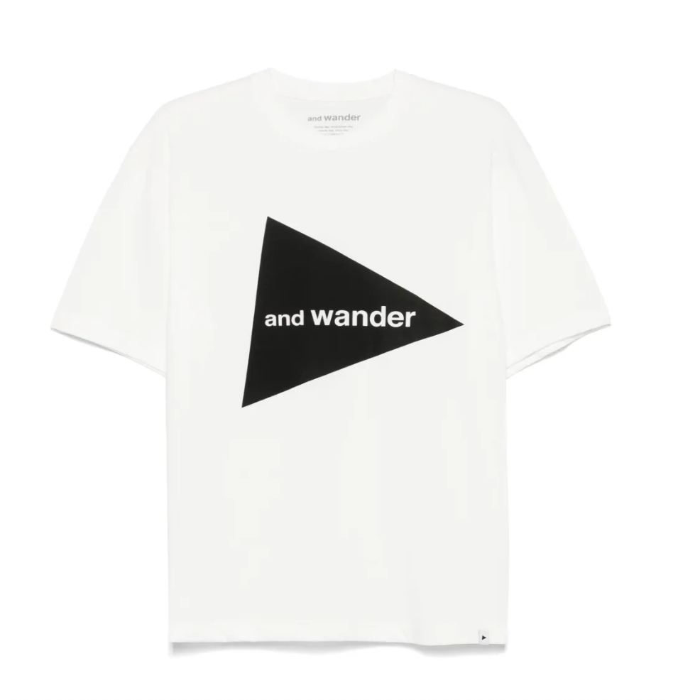 古力娜扎同款！And Wander 三角标短袖