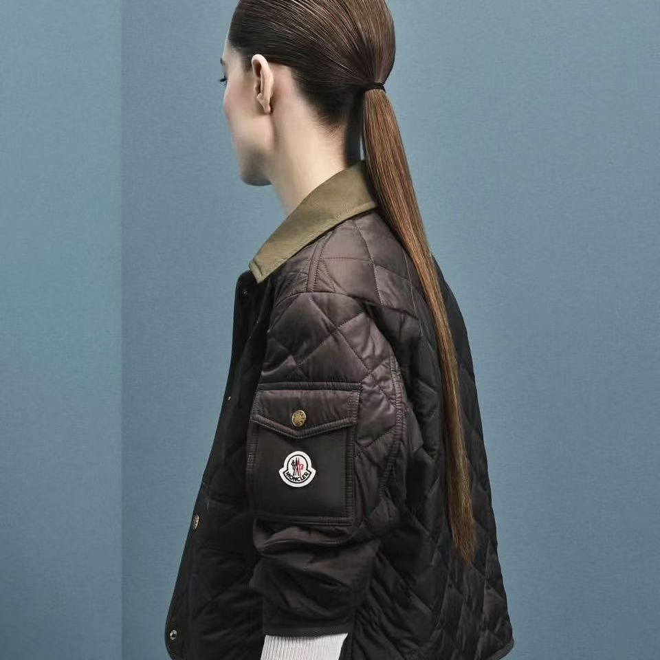 Farfetch 发发奇：MONCLER 上新热卖 羽绒服反季入