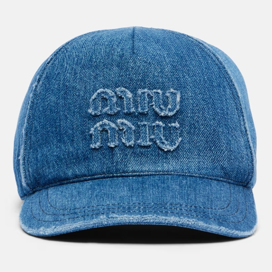 上新！MIU MIU 牛仔徽标棒球帽 张元英同款