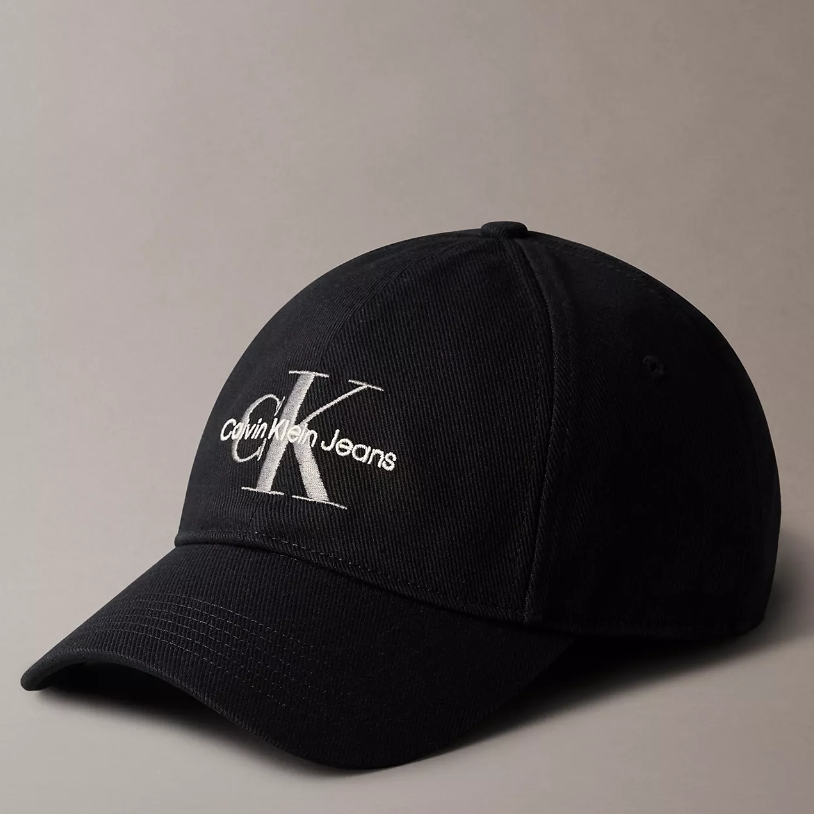Calvin Klein 字母徽标棒球帽