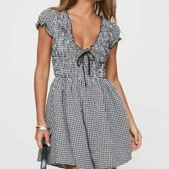 PRINCESS POLLY WESCOTT 黑色格纹连衣裙