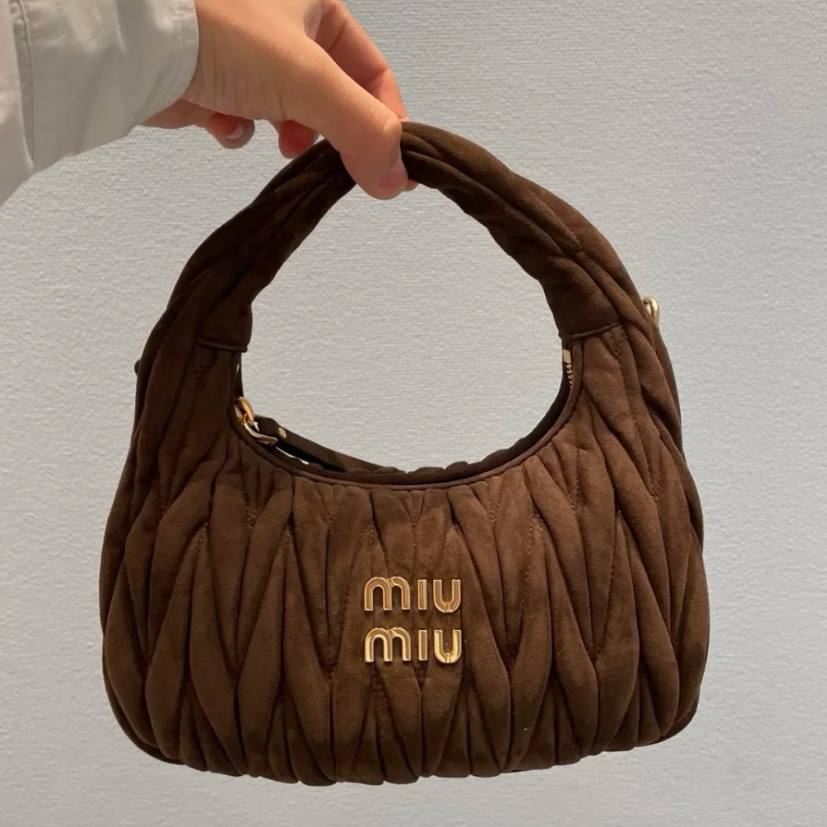 MIU MIU Wander 绒面革手提包