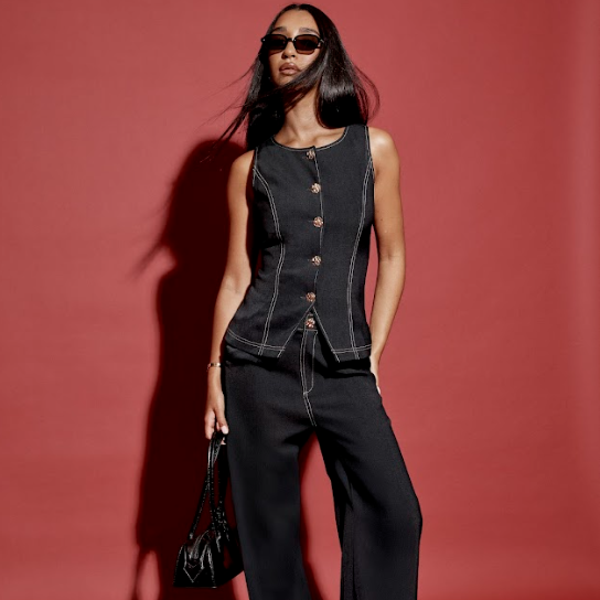 Boohoo UK：精选美衣促销！吊带蕾丝紧身裙£12.75