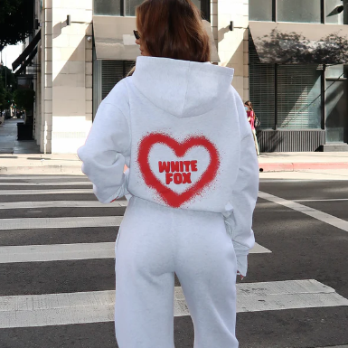 White Fox 爱心印花连帽卫衣