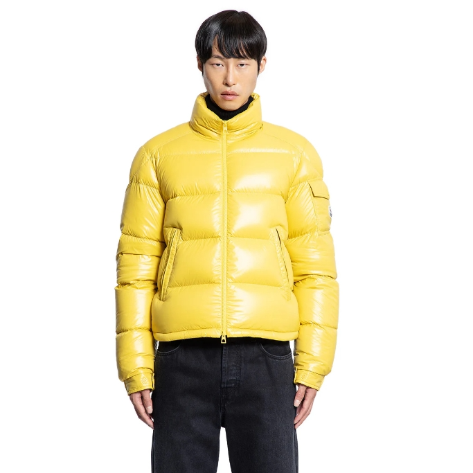 部分码有货！MONCLER Levitha 黄色短款羽绒服