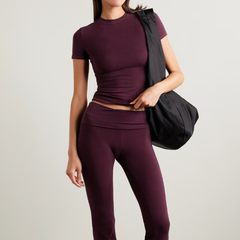 SKIMS 深紫色紧身T恤