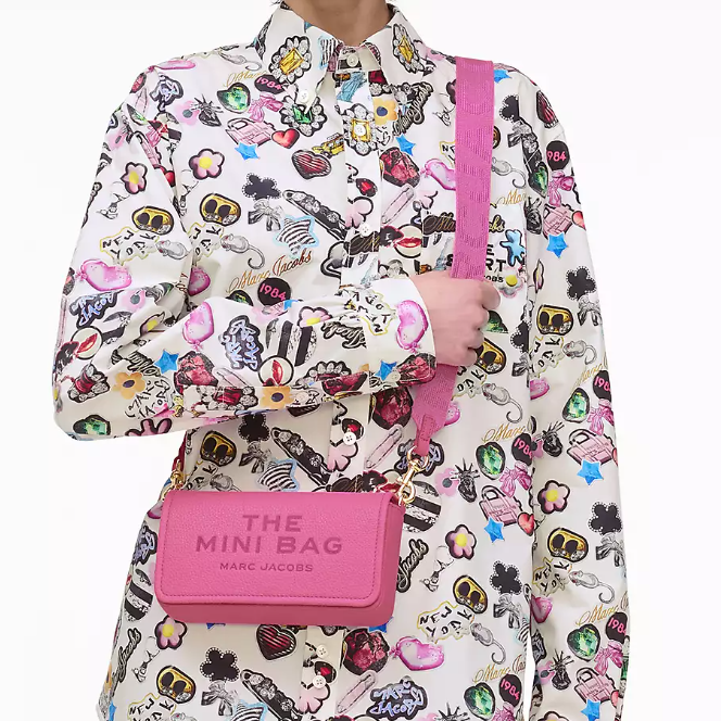 Marc Jacobs：时尚私促！ 雏菊牛仔布大号两用包$346