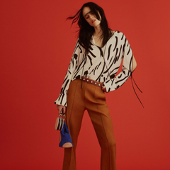 THE OUTNET 港站：DVF 解锁半个世纪的经典裹身裙与艺术印花