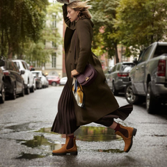 Cole Haan：美式轻奢质感鞋靴 女士帆布板鞋$39