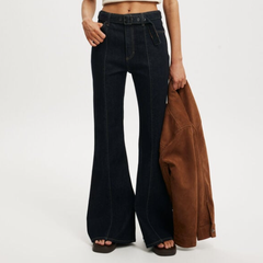 Cotton On Sienna 高腰喇叭牛仔裤