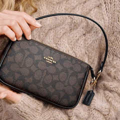 Coach Outlet AU：上新热卖！入手精美包袋 定价优势