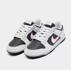 Nike 耐克女子Dunk Low SE休闲鞋