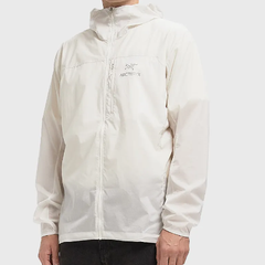 仅剩M码！Arc´teryx 始祖鸟 Squamish 连帽外套