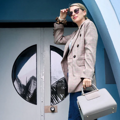 Belle and Bloom 格纹西装外套