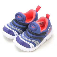 2016新款 Nike 耐克毛毛虫小童机能运动鞋 三色可选 3490日元（约222元）
