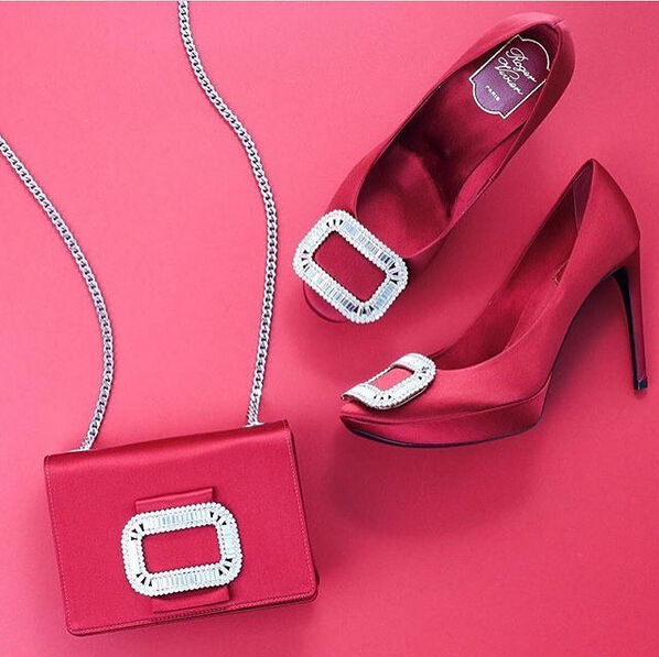 Mytheresa：著名鞋履品牌 Roger Vivier 秋冬*新美鞋 满€700减€100