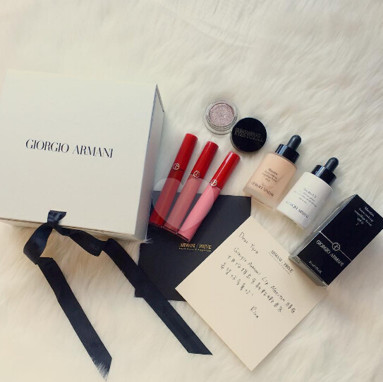 Feelunique：Giorgio Armani 阿玛尼红管唇釉等明星产品 满￡80享8折+ 满￡100送15件礼品大礼包！