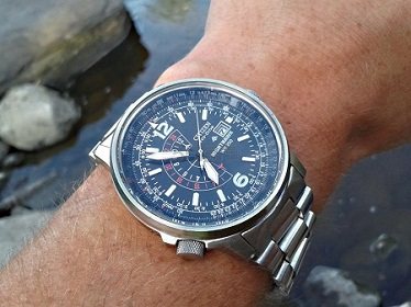 citizen 西铁城nighthawk 夜鹰系列光动能男表 $199(约1393元),海淘