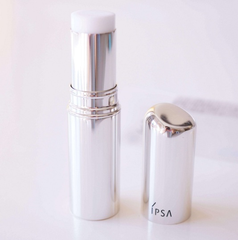 补妆神器: IPSA 保湿补水精华棒 妆容一秒服帖 3132日元（约188元）