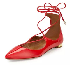 Aquazzura 红色绑带平底鞋 $2116（约1565元）