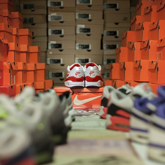 Nordstrom ：Nike × Nordstrom 合作款 AIR系列三十周年特别纪念款热门上新