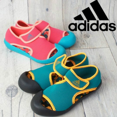 新品：adidas 阿迪达斯 大童款 沙滩包头凉鞋 两色可选 2548日元起（约160元起）