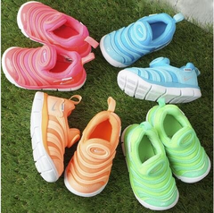 蓝绿补货！17年夏季新款：Nike 耐克毛毛虫小童鞋  凑3双折后3590日元（约217元），大童款见正文