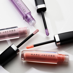 Marc Jacobs Beauty：小马哥 美妆产品 满$50送迷你睫毛膏+眼线笔！