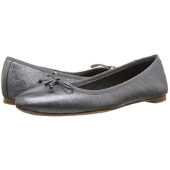 COACH Flatiron 女款银色平底鞋 $74.99（约543元）