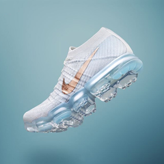 陈碧珂、何穗倾情演绎 Nike Air VaporMax Flyknit 2017年秋季新品 女士运动鞋 蓝白金 $189.99（约1376元）