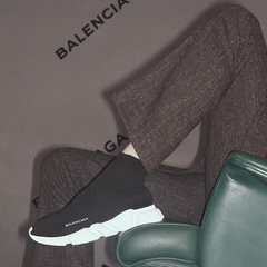 *IN的巴黎世家在这里！Barneys New York：精选 Balenciaga 巴黎世家 2017新款超个性服饰、包袋、鞋靴 上新