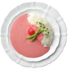 神奇粉红料理！日本 华贵妇人 粉红咖喱200g 1080日元（约65元）
