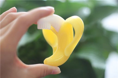 Baby Banana 硅胶幼儿牙胶牙刷 $5.09（约37元）