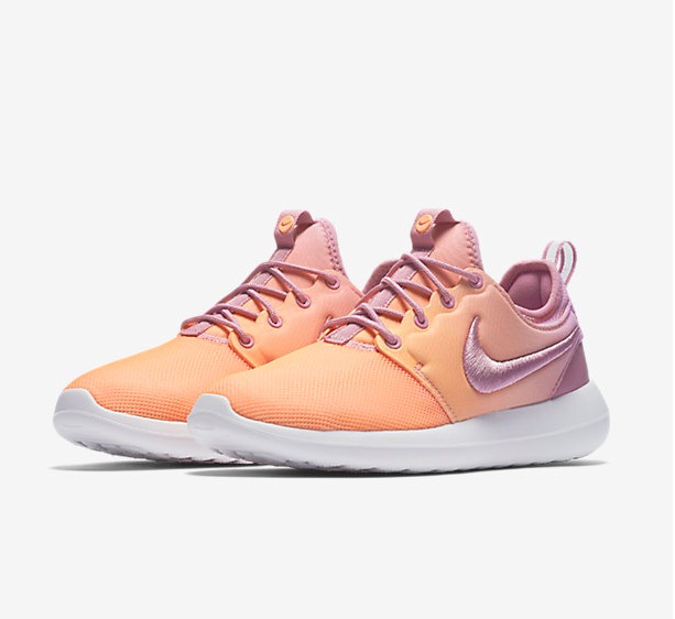 NIKE 耐克 ROSHE TWO BREATHE 女士渐变运动鞋 0（约724元）