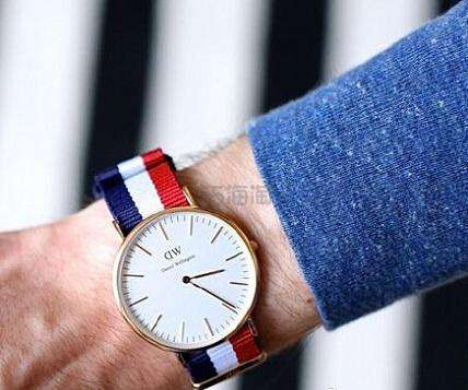【3折！】Daniel Wellington Classic 系列 0103DW 男款时装腕表 $59.99（约435元）