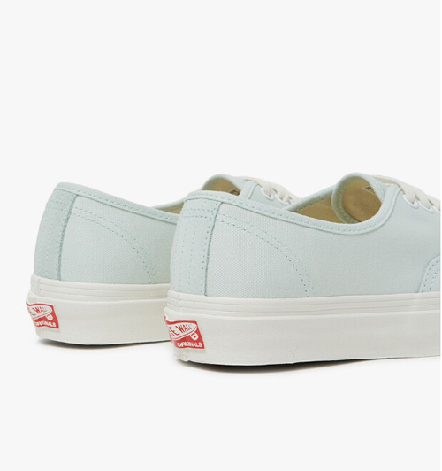 Vault by Vans OG Authentic LX 浅绿色清新帆布鞋 $60 （约420元）