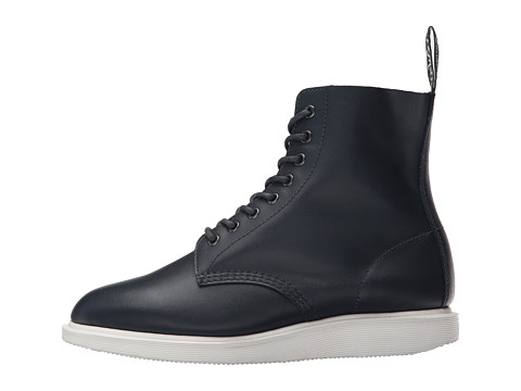 Dr. Martens Whiton 8-Eye Boot 中性款*8孔马丁靴 （约319元）